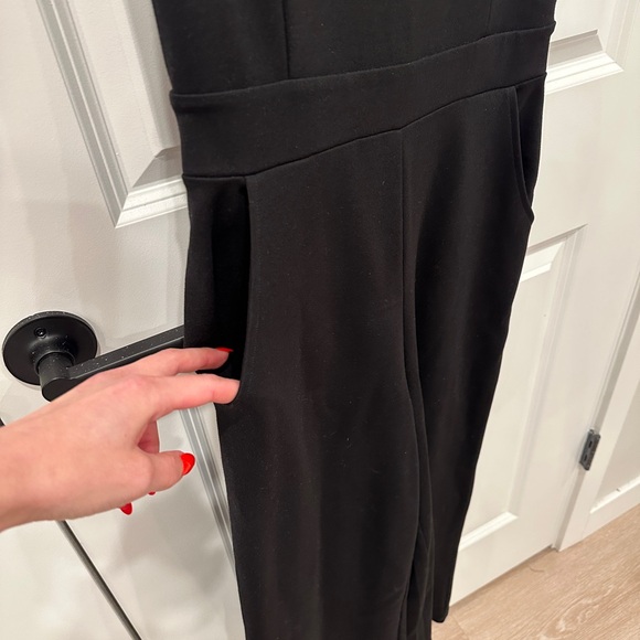 Evereve Nellie Flutter Jumpsuit - Picture 6 of 11